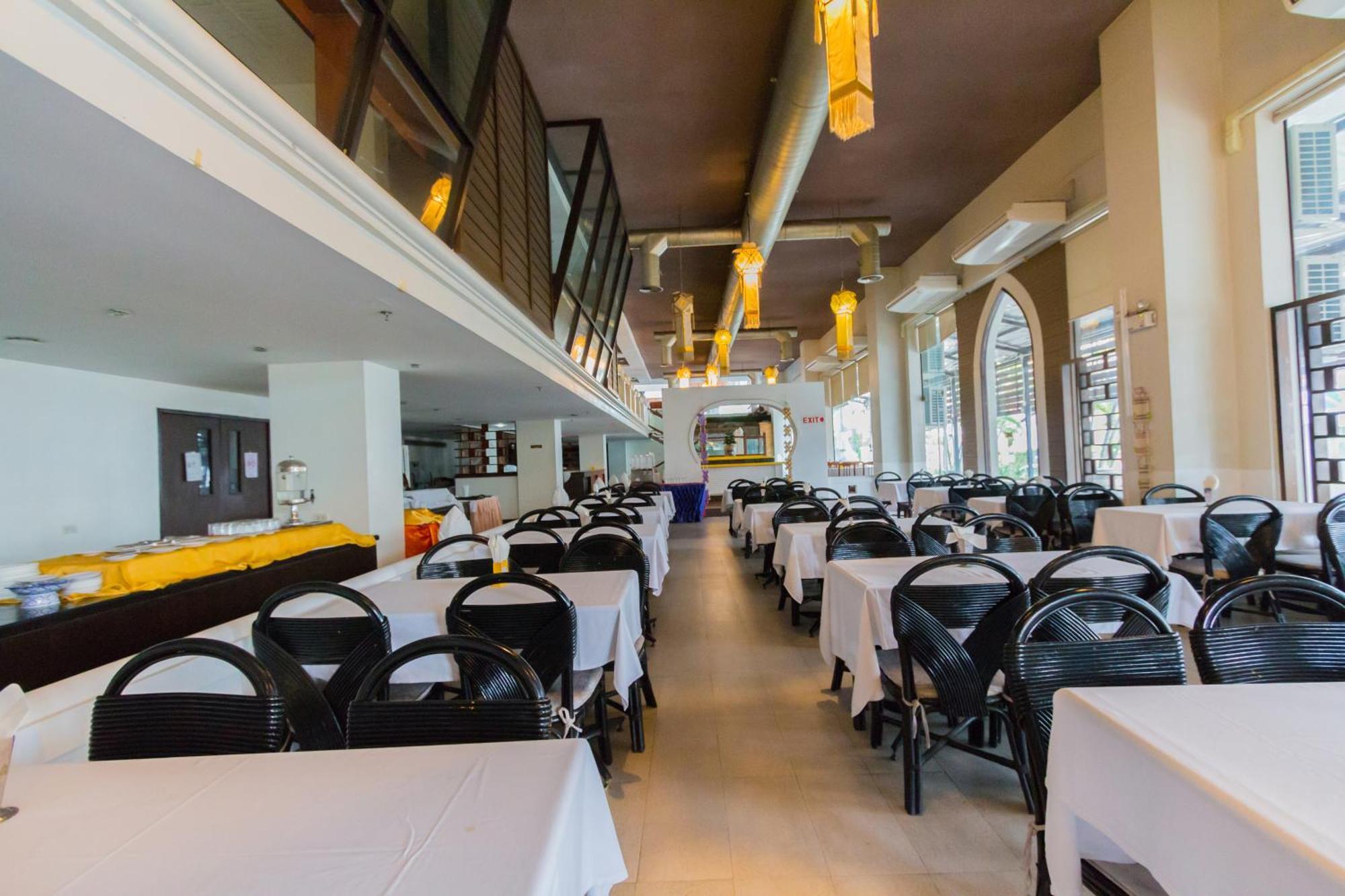 Bp Chiangmai City Hotel Чиангмай Экстерьер фото