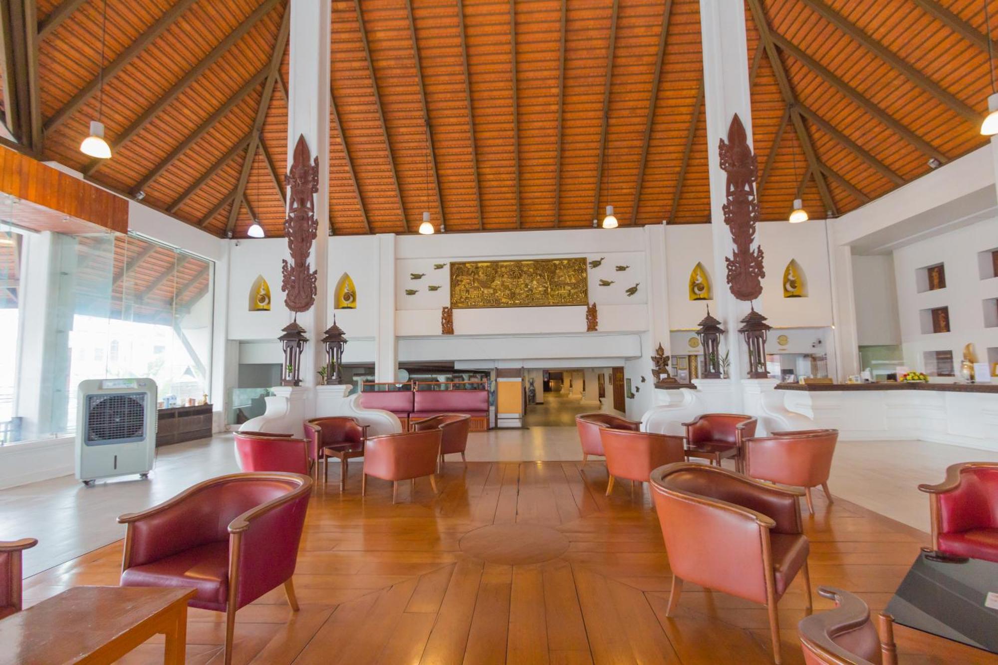 Bp Chiangmai City Hotel Чиангмай Экстерьер фото