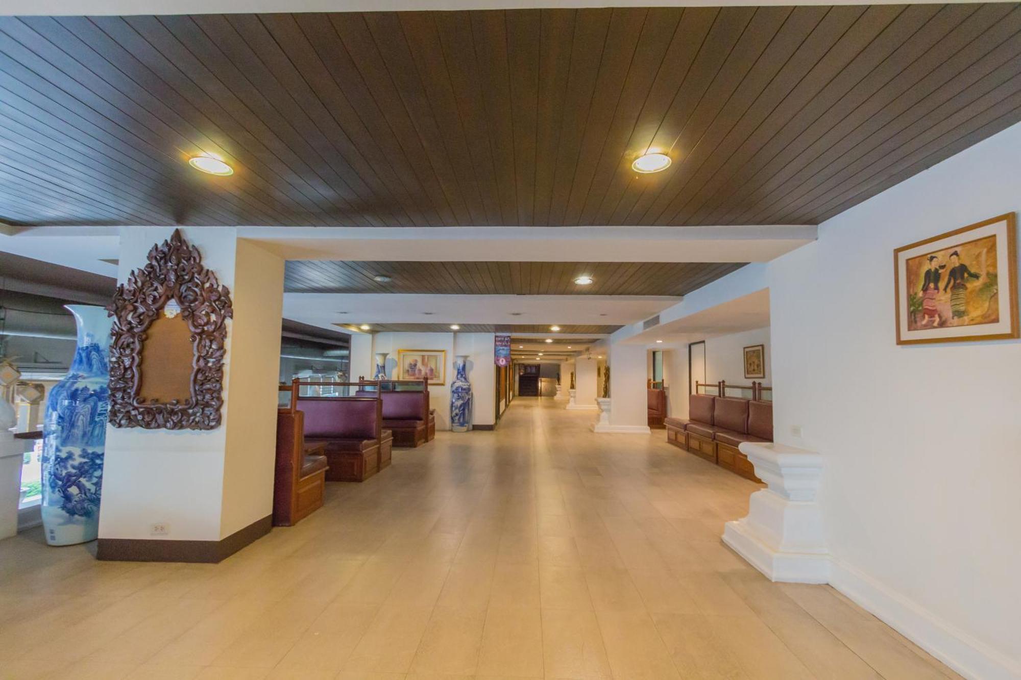 Bp Chiangmai City Hotel Чиангмай Экстерьер фото