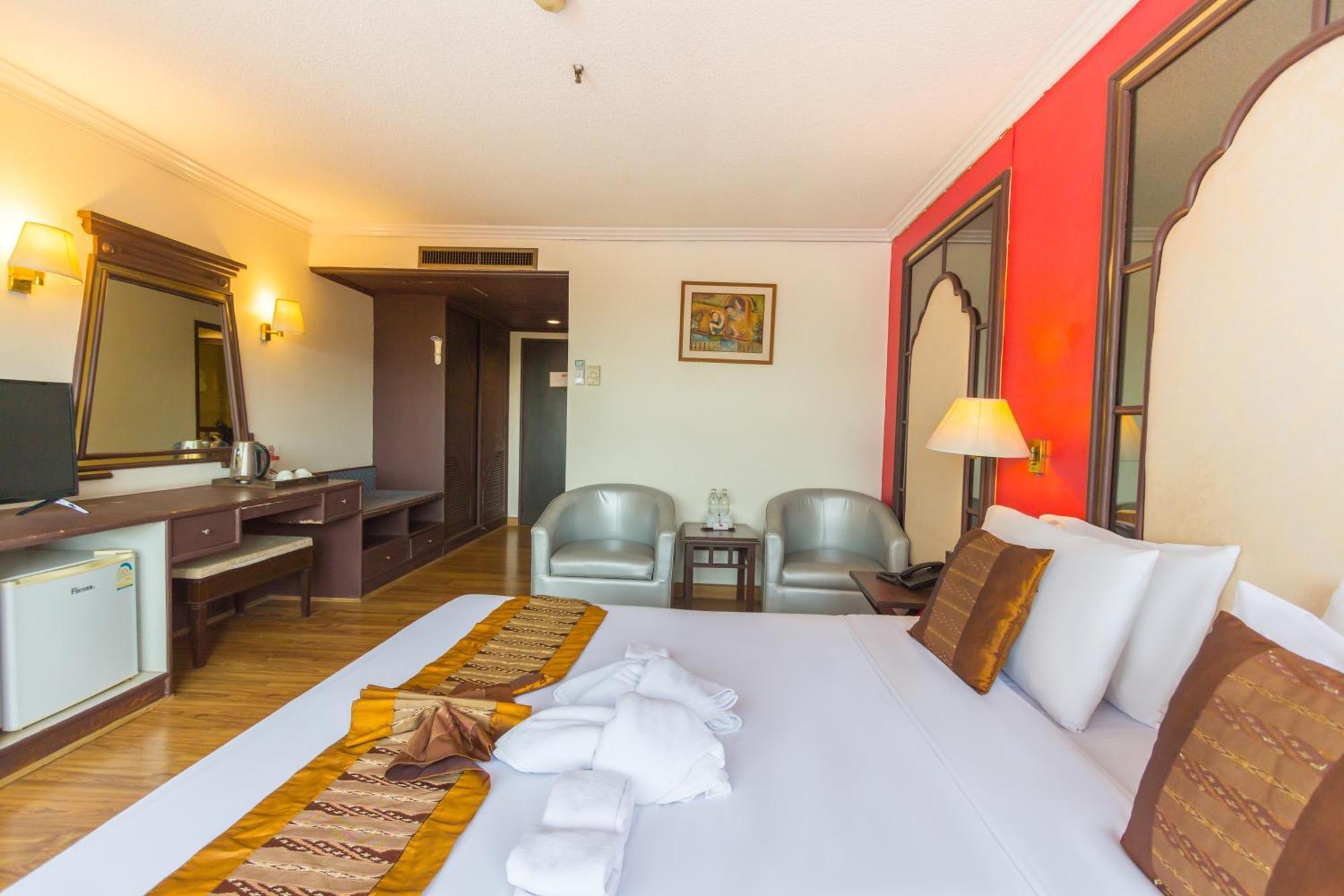 Bp Chiangmai City Hotel Чиангмай Экстерьер фото